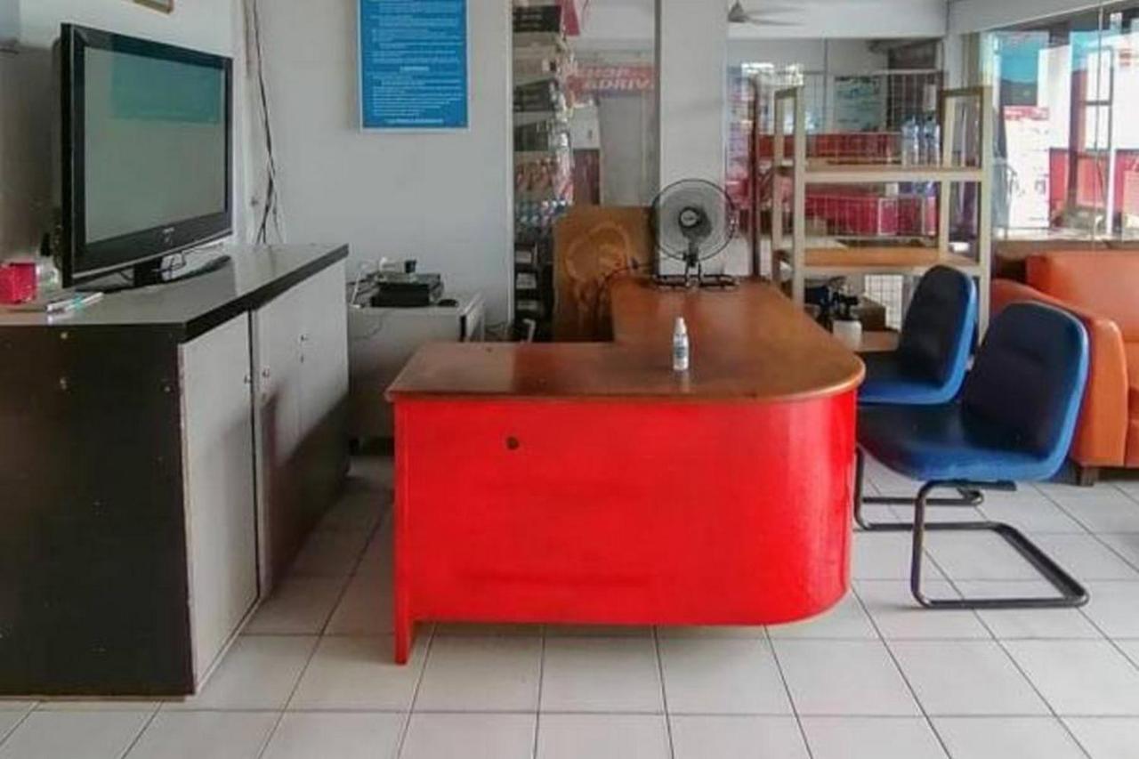 Laponca Residence Pondok Cabe Syariah Redpartner Buaran 外观 照片